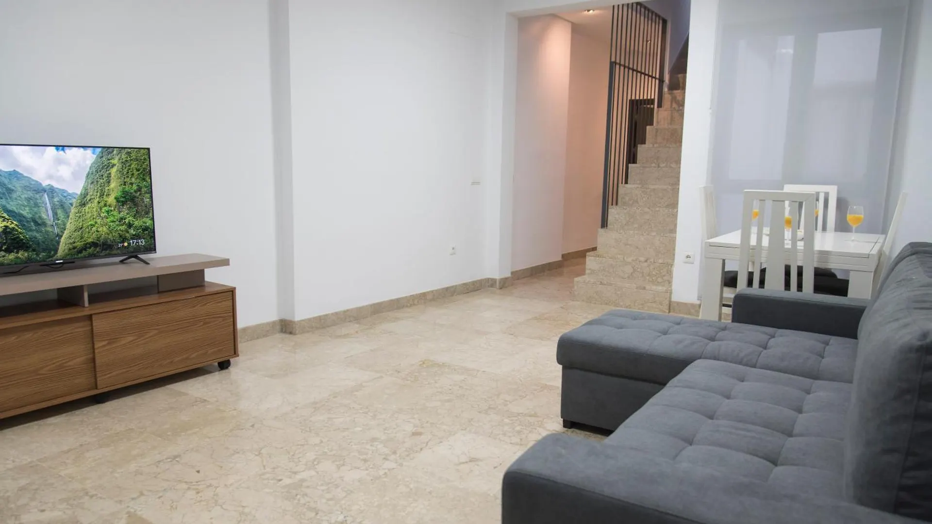 Free Parking Duplex Apartment Seville